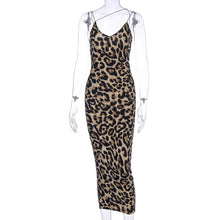 Load image into Gallery viewer, leopard print sleeveless V-neck
