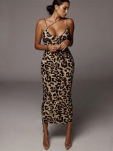 Load image into Gallery viewer, leopard print sleeveless V-neck
